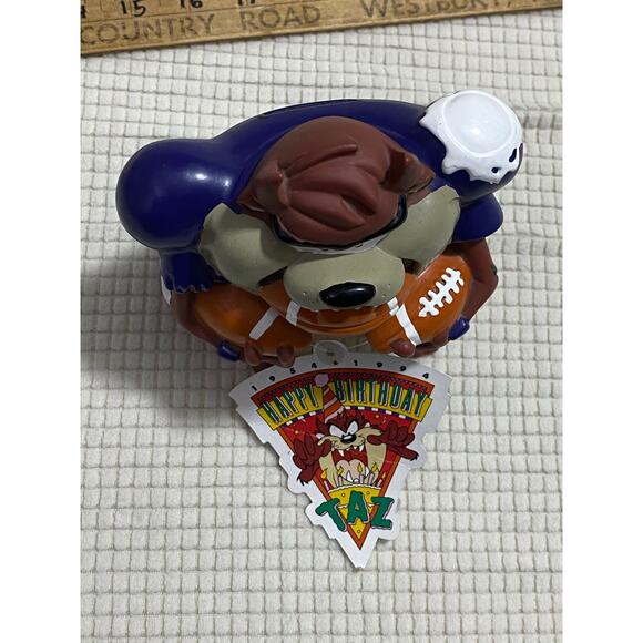 NWT Looney Tunes Taz Tasmanian Devil Football Player Piggy Coin Bank VTG 1994 - Picture 7 of 7